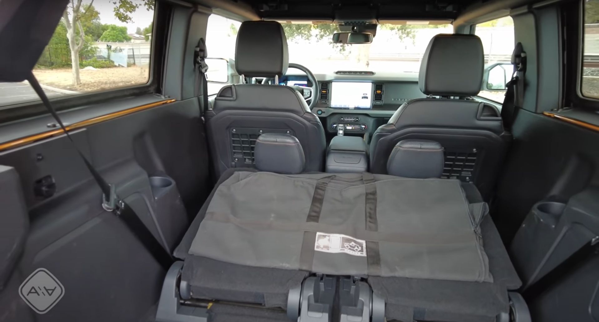 Ford Bronco 2022 Interior