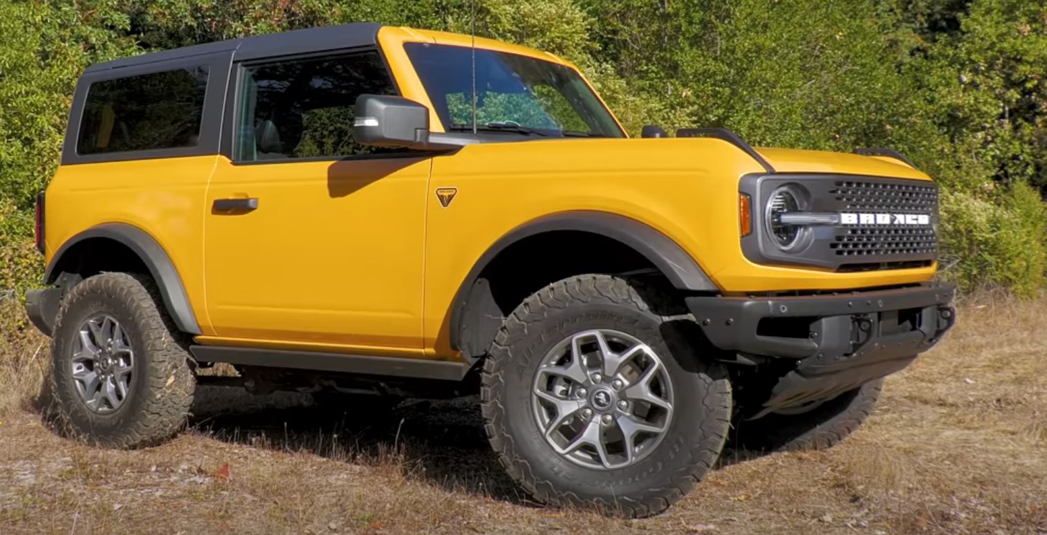 Ford Bronco 2022 Side View